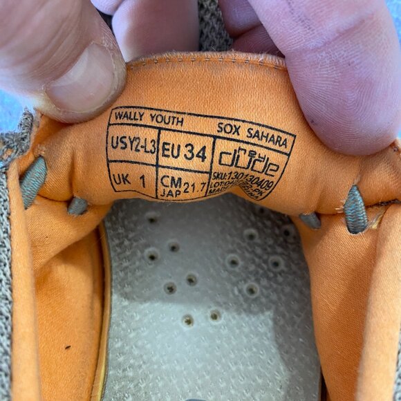 Hey Dude Wally Youth Sox Sahara Slip-On Shoes Size US Y2–L3 / EU 34 Tan - Picture 4 of 5